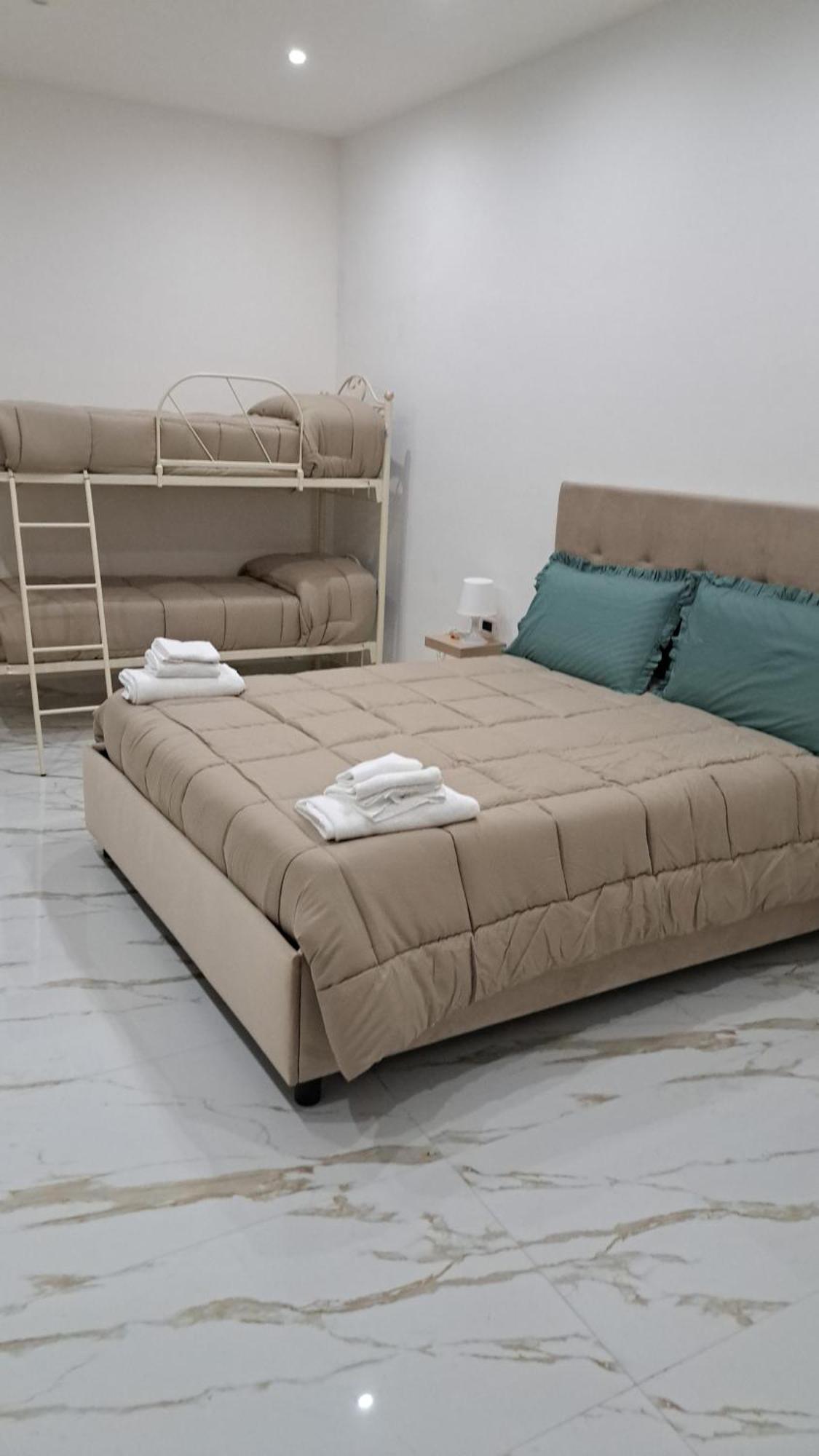 O Vascio E Nannin Apartment เนเปิลส์ ภายนอก รูปภาพ